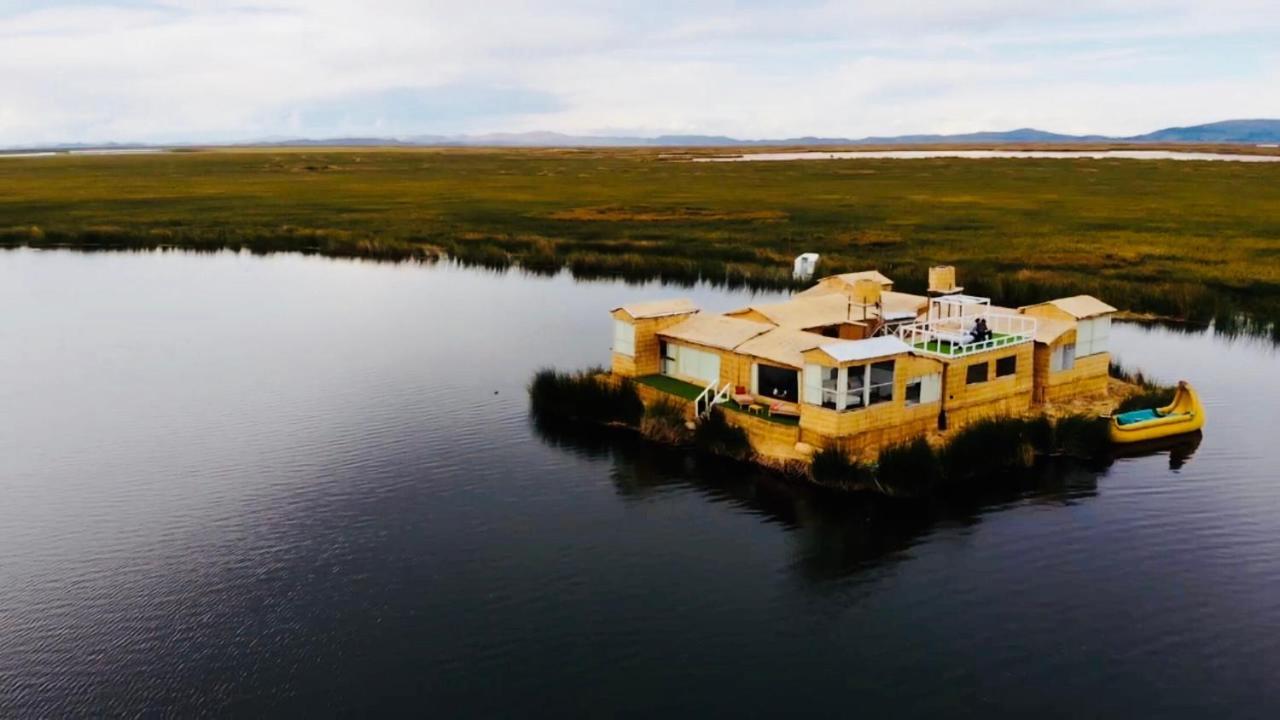 Qhapaq Lago Titicaca - Peru Puno Exteriör bild